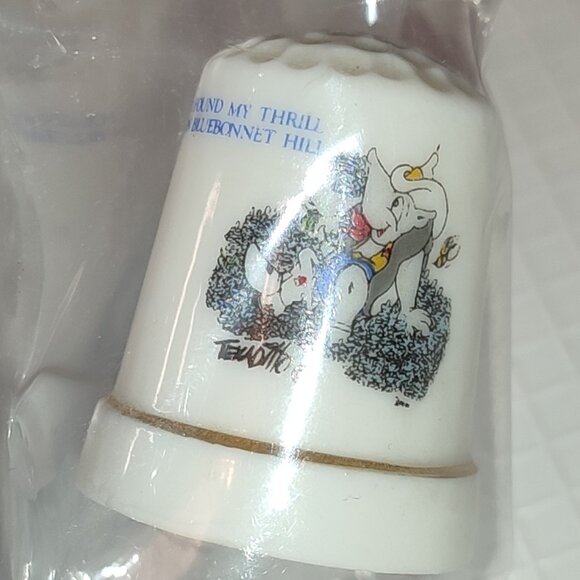 Texaditto Thimble I Found My Thrill on Bluebonnet Hill Collectible Vintage USA - Picture 3 of 6
